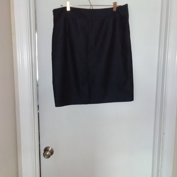 Merona - Picture 4 of 5